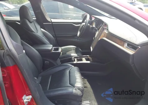 2017 Tesla Model S 100D/60D/75D/90D/P100D z USA, uszkodzony, nr VIN 5YJSA1E24HF223712